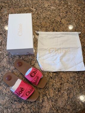 NIB Chloe Woody Logo Slide Sandals Pink / Red  - Size 42